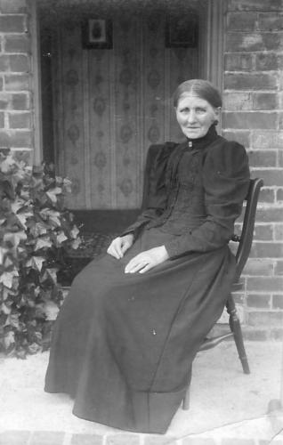 LITTLE-MRS-BISHOPSTONE-1920