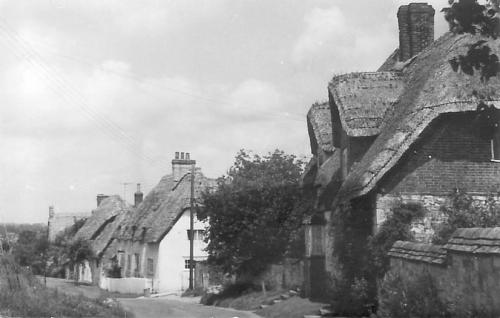 HIGH-STREET-BISHOPSTONE-1950