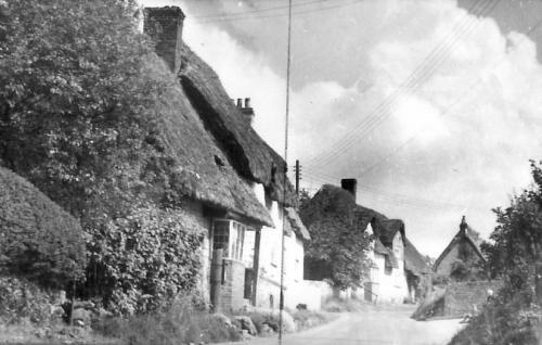 HIGH-STREET-BISHOPSTONE-1955