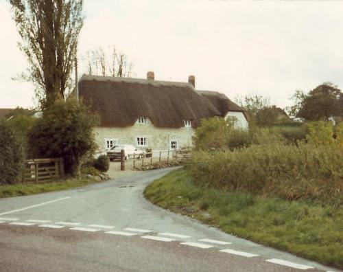 LAURELS-BISHOPSTONE-1980