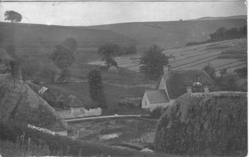 DOWNSBISHOPSTONE-1912