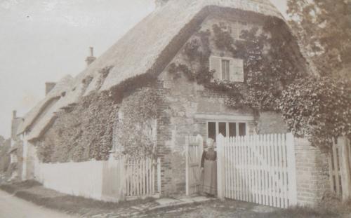 HIGH-STREET-COTTAGE-MISS-EDMONDS-BISHOPSTONE-1910