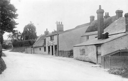POST-OFFICE-BISHOPSTONE-1905