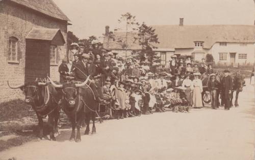 SUNDAY-SCHOOL-OUTING-BISHOPSTONE-1905