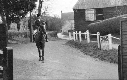 HINTON-STABLES-R-PITMAN-3-1970