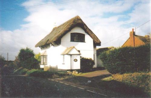 LITTLE-THATCH-HINTON-NOV-1990